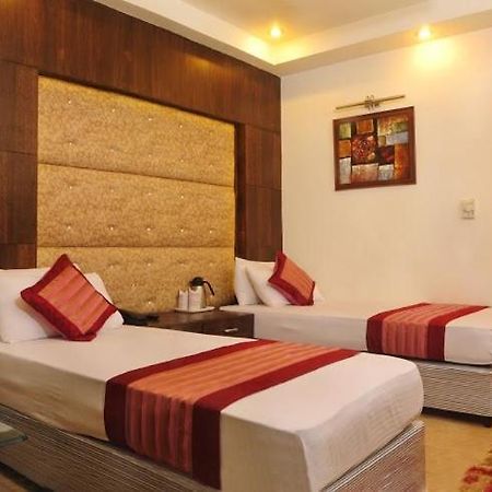 Hotel City Height - Delhi Ncr Id Not Accepted Нью-Дели Экстерьер фото