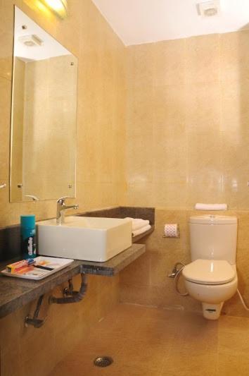 Hotel City Height - Delhi Ncr Id Not Accepted Нью-Дели Экстерьер фото