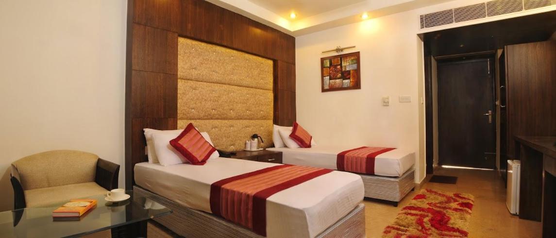 Hotel City Height - Delhi Ncr Id Not Accepted Нью-Дели Экстерьер фото