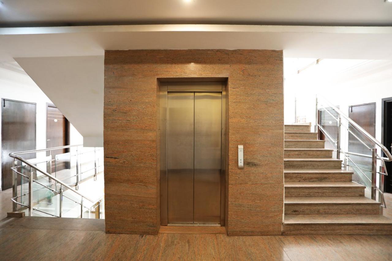 Hotel City Height - Delhi Ncr Id Not Accepted Нью-Дели Экстерьер фото