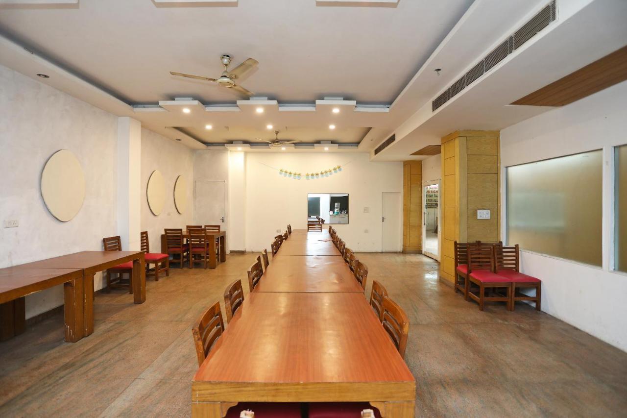 Hotel City Height - Delhi Ncr Id Not Accepted Нью-Дели Экстерьер фото