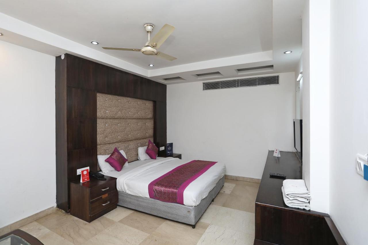 Hotel City Height - Delhi Ncr Id Not Accepted Нью-Дели Экстерьер фото