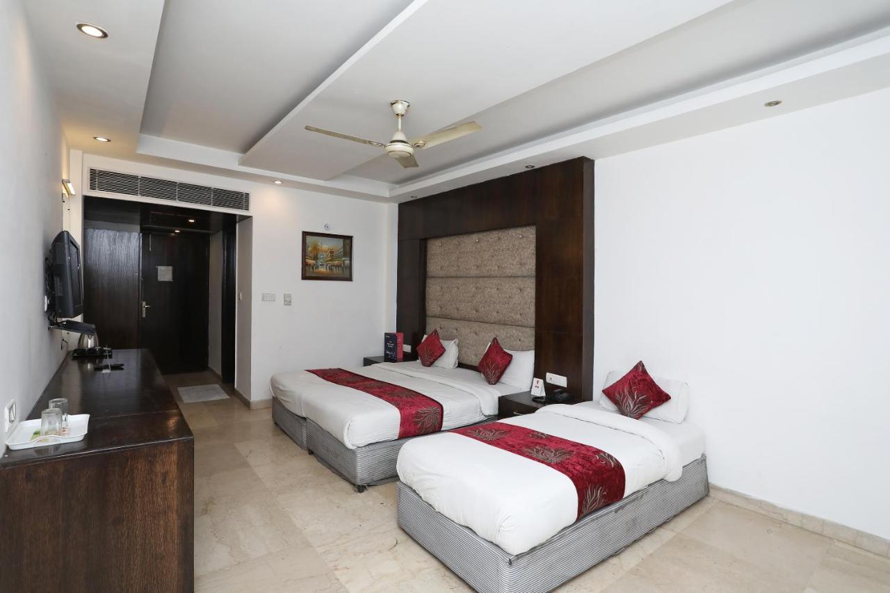 Hotel City Height - Delhi Ncr Id Not Accepted Нью-Дели Экстерьер фото